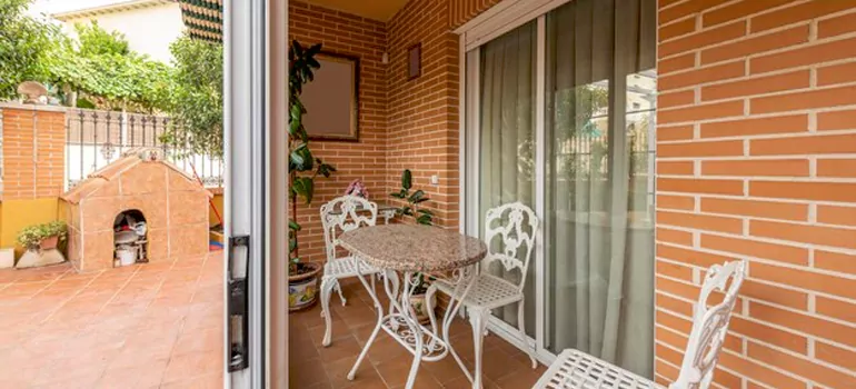 Adding Porch Enclosures To Your Home in New Smyrna Beach, FL
